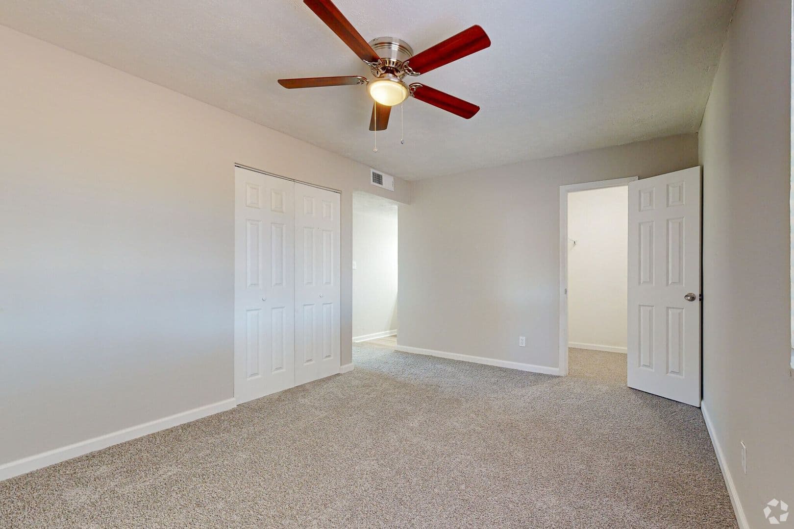 Montgomery Apartment: 3800 Governors Dr