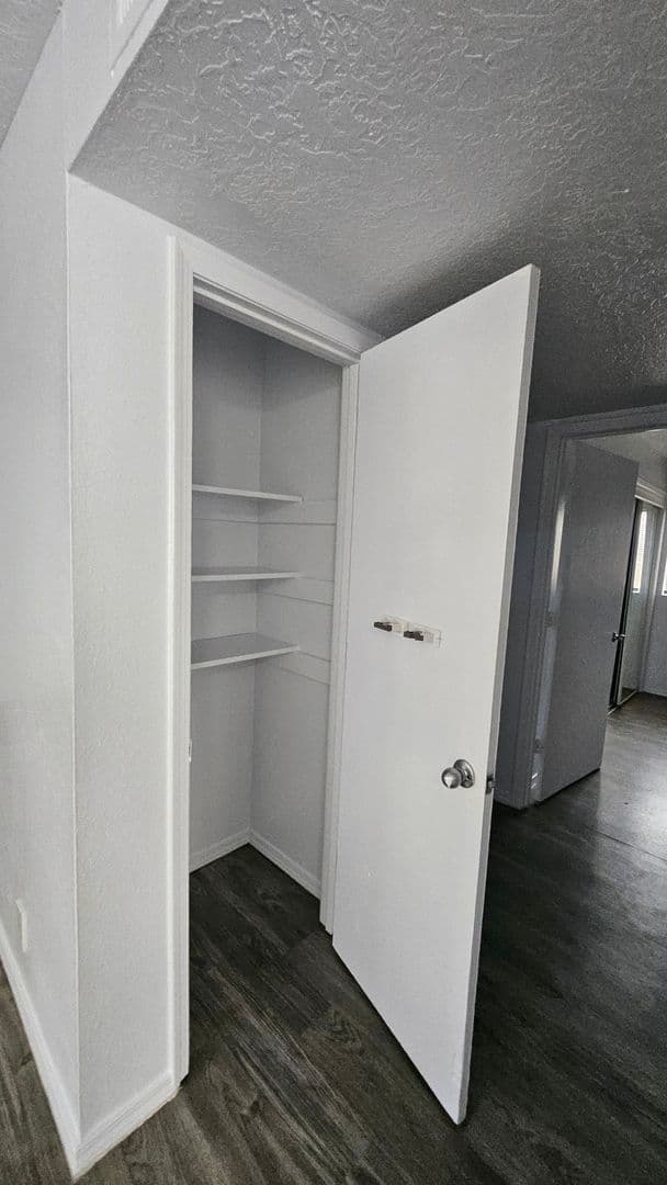 Albuquerque Apartment: 3600 Lafayette Dr.