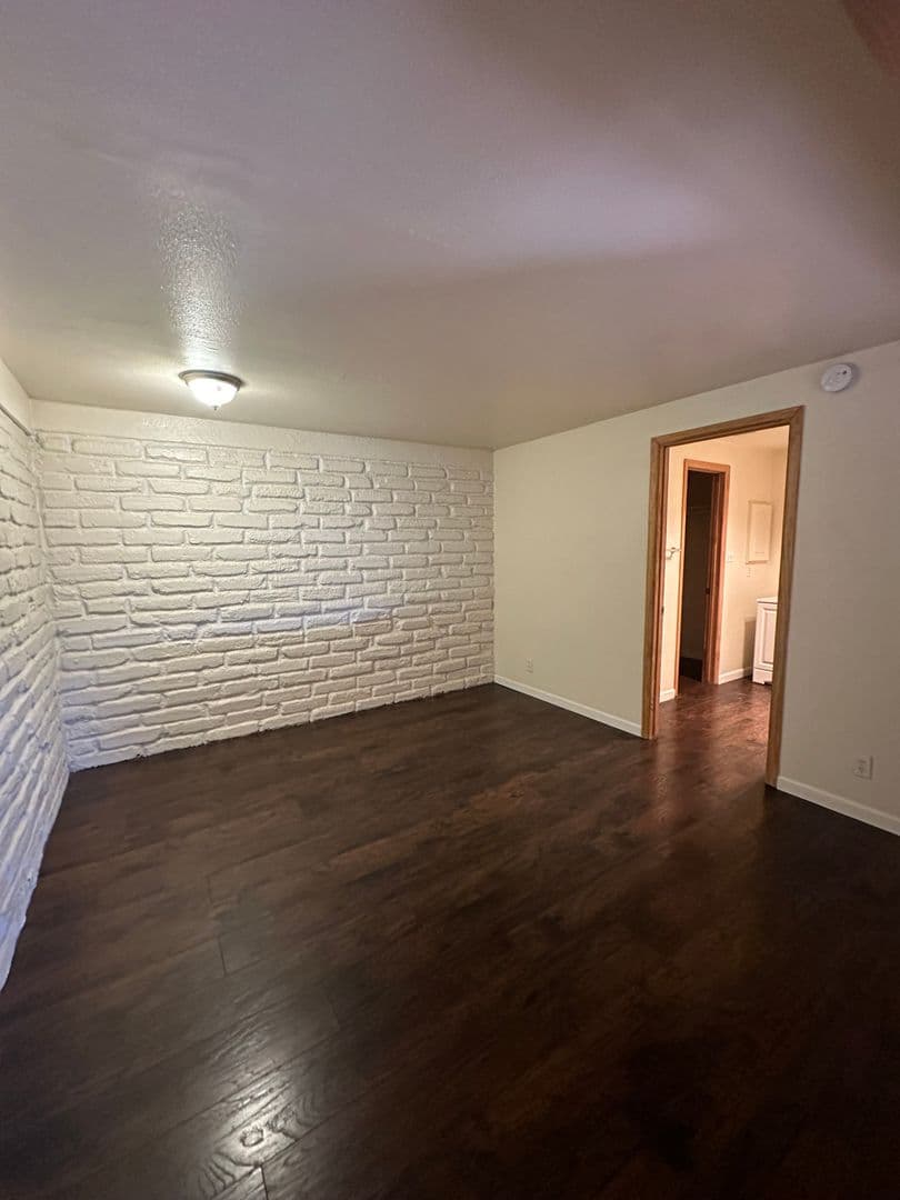 Albuquerque Apartment: 1208 Candelaria Road NW Bldg B