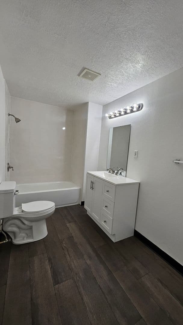 Albuquerque Apartment: 1721-1729 Del Sur Drive SW