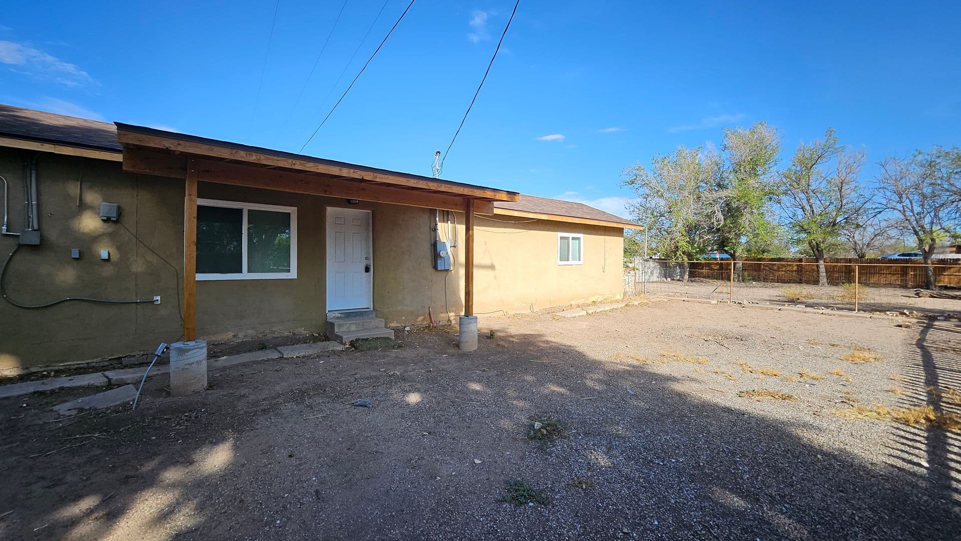 Albuquerque Apartment: 1721-1729 Del Sur Drive SW