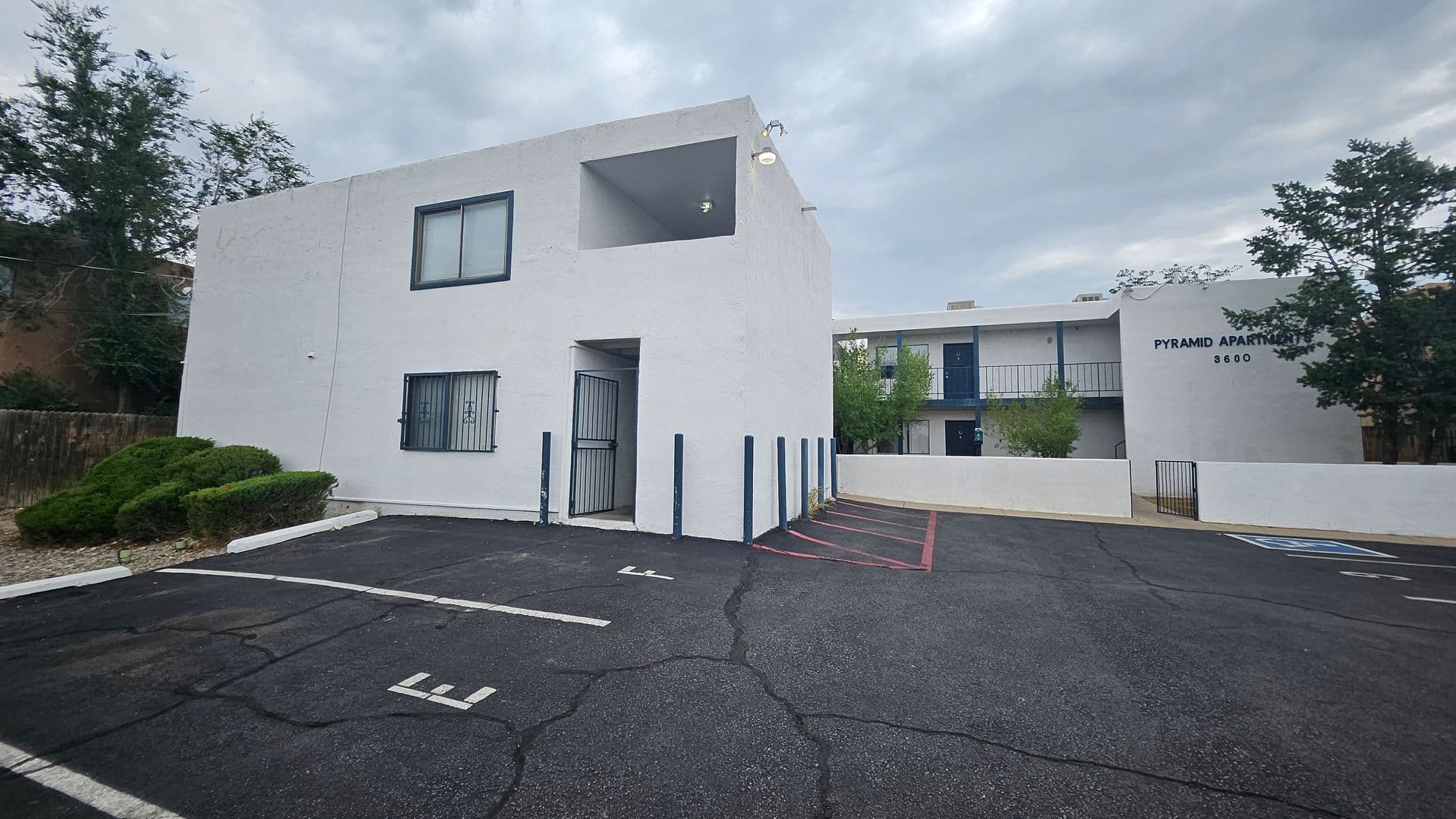 Albuquerque Apartment: 3600 Lafayette Dr.