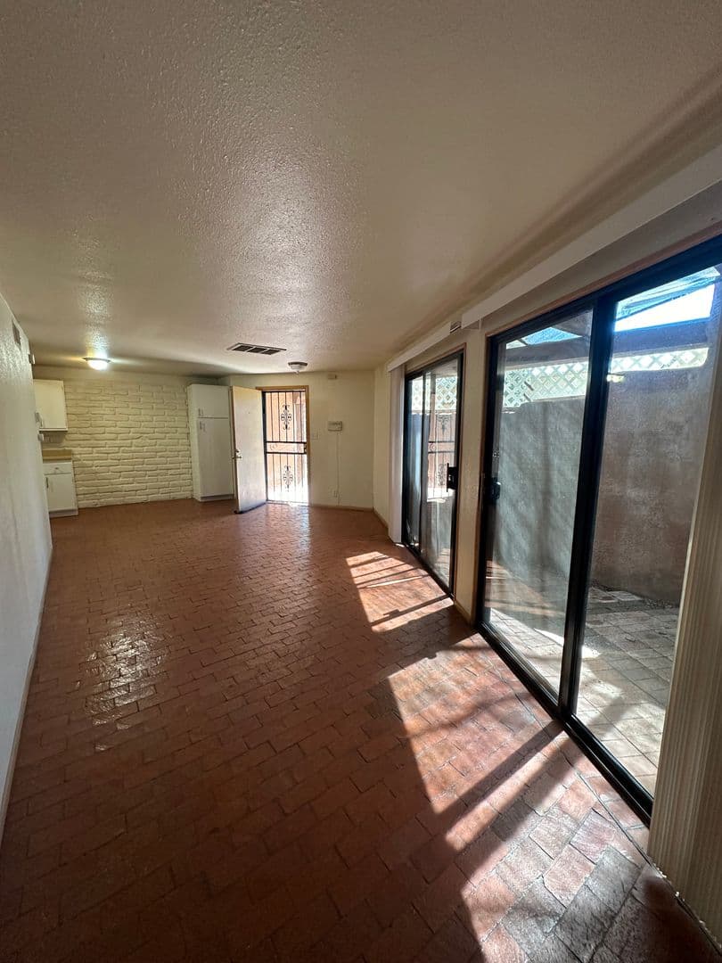 Albuquerque Apartment: 1208 Candelaria Road NW Bldg B