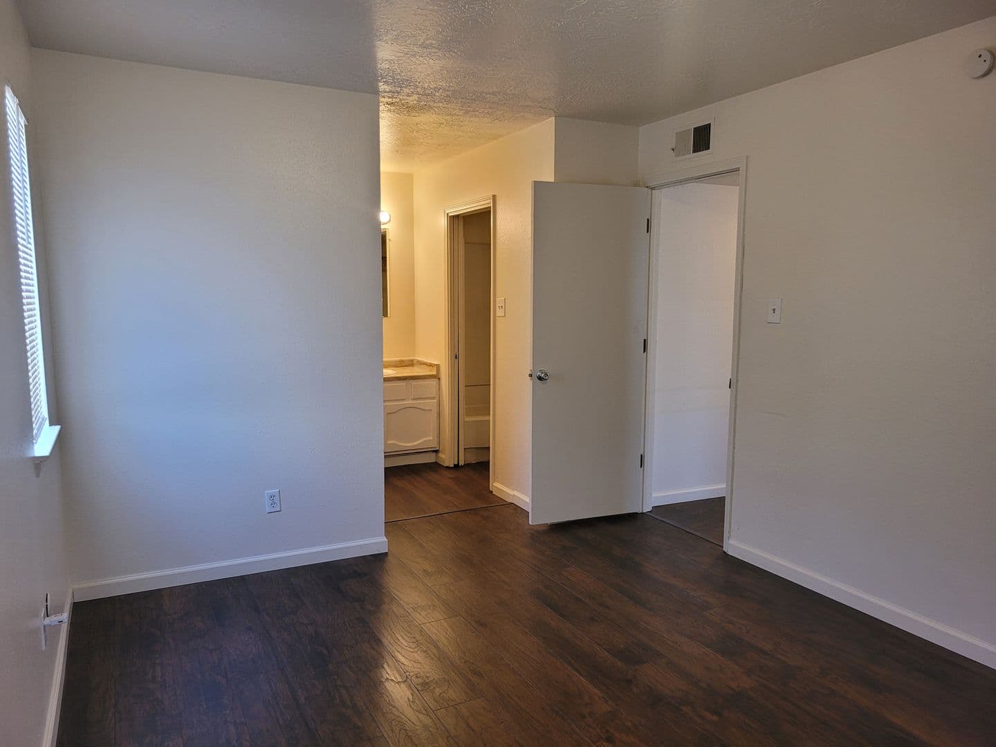 Albuquerque Apartment: 11324 Prospect NE A-D