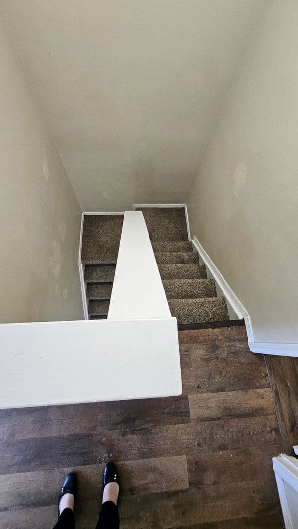 Albuquerque Apartment: 536 Chelwood Park Blvd NE 1-7