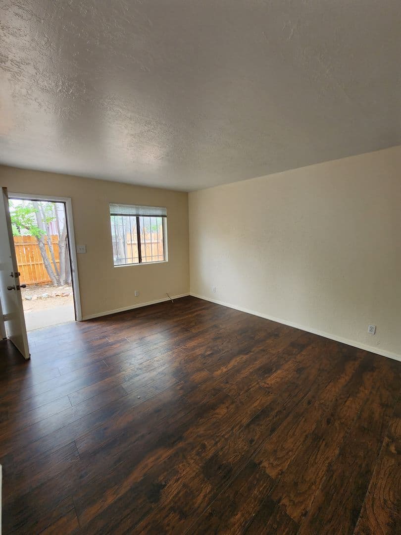 Albuquerque Apartment: 505 Princeton Drive SE A-B