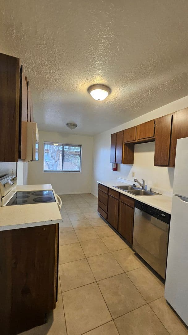 Grants Apartment: Wengert - Grants