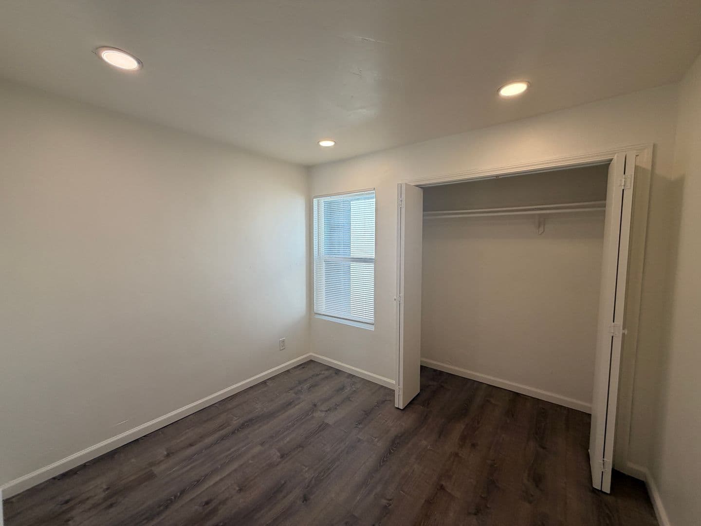 Albuquerque Apartment: 219 Candelaria Rd NW