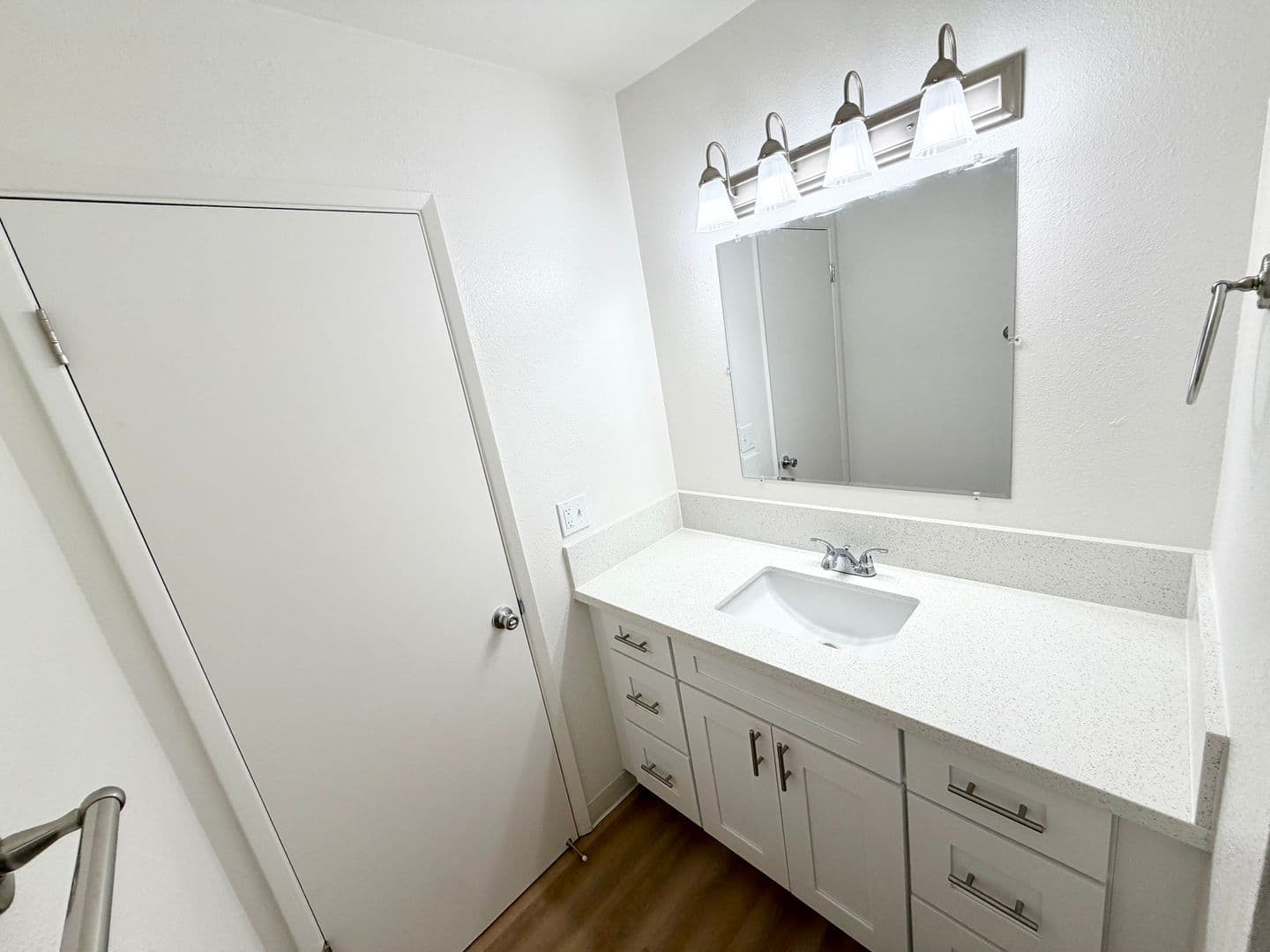 Tigard Apartment: 10450 SW McDonald St