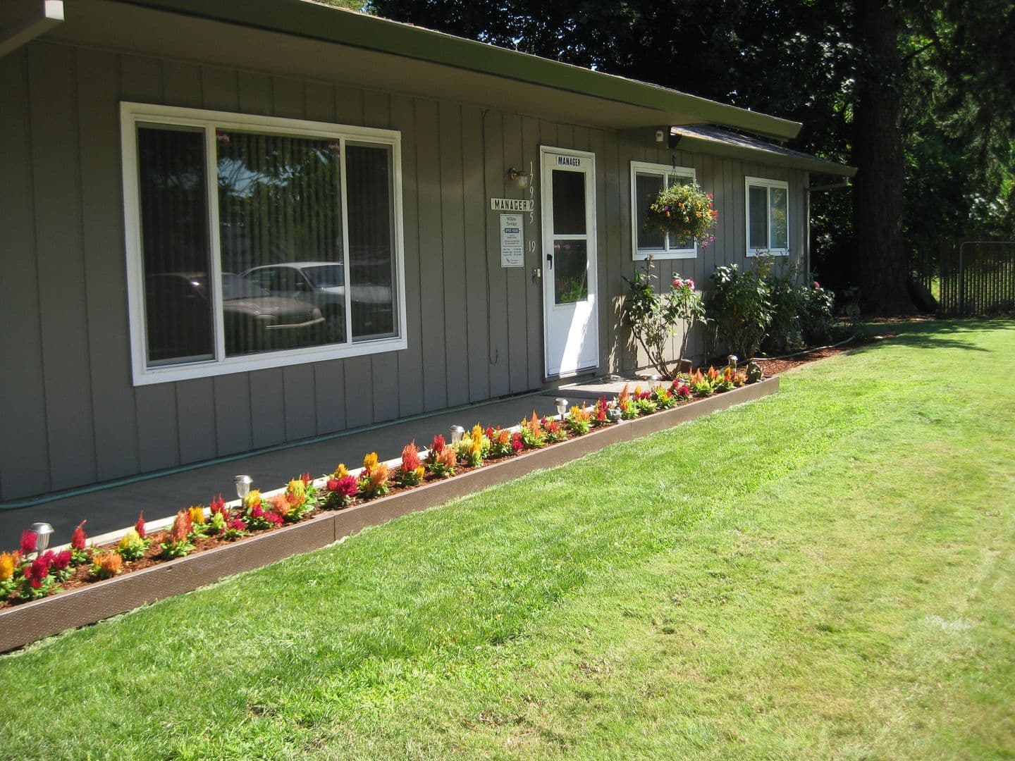 Portland Apartment: 17925 E Burnside St