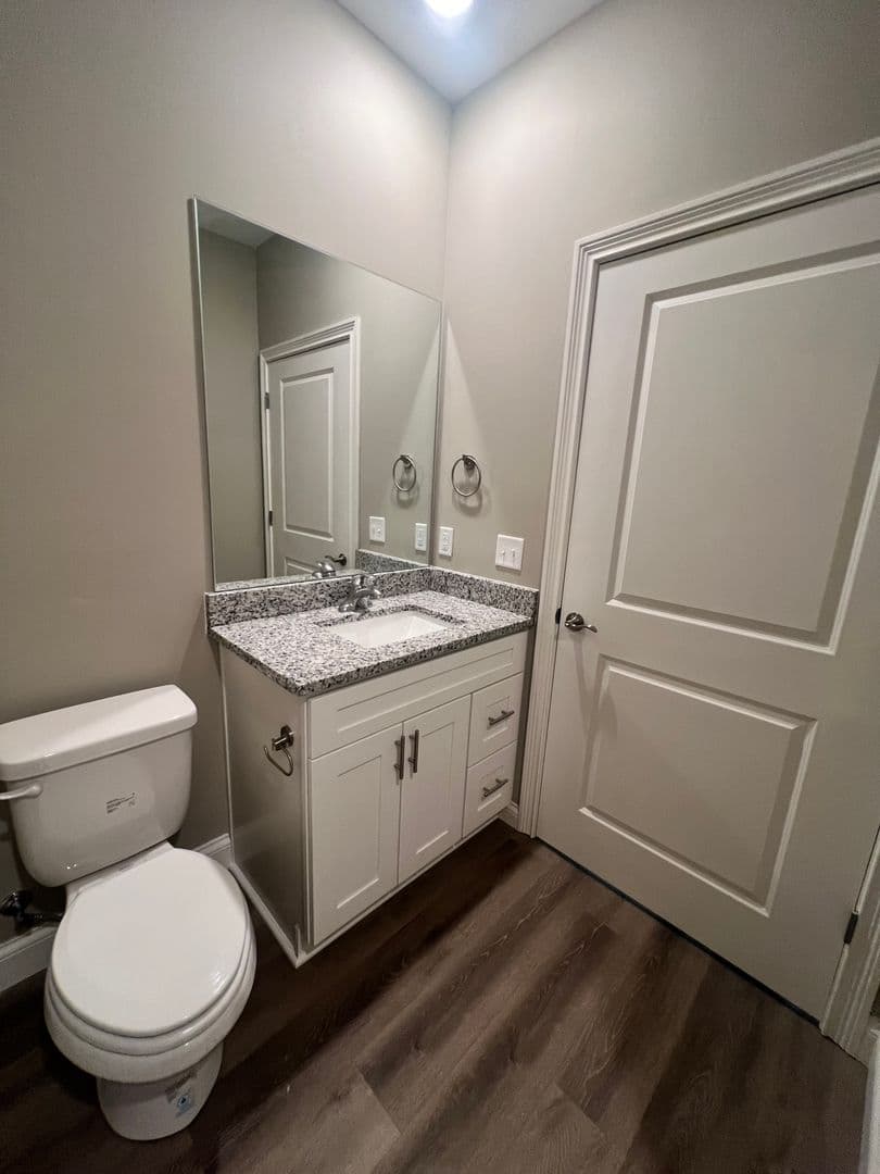 Bowling Green Apartment: 171 Hunt Village Lane