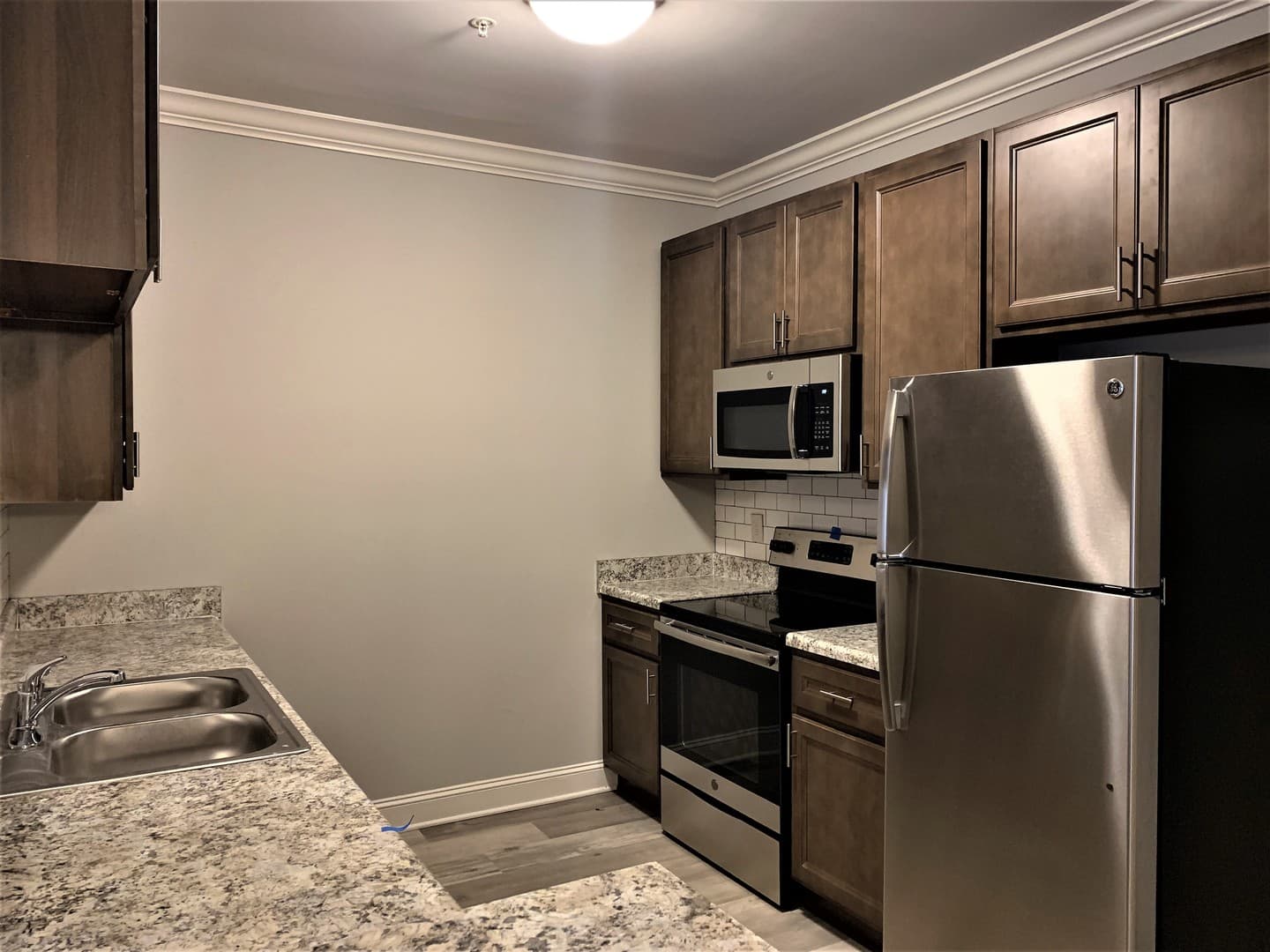 Bowling Green Apartment: 249 Greenwood Lane