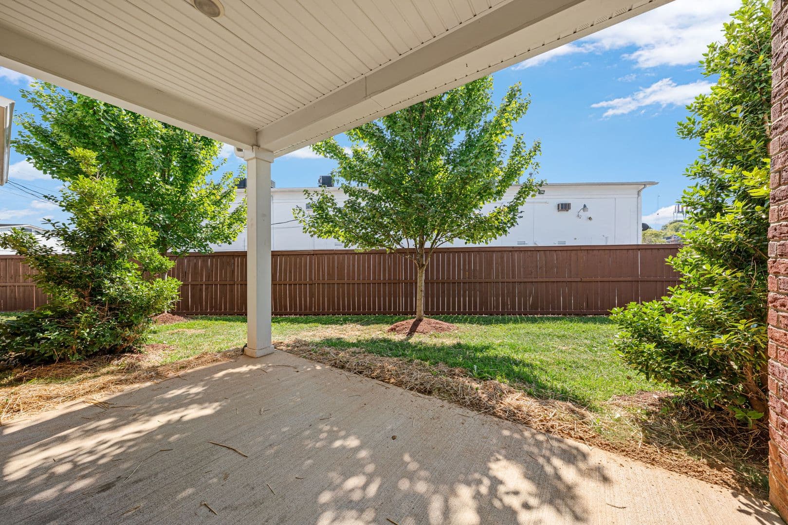 Bowling Green Apartment: 864 Fairview Avenue