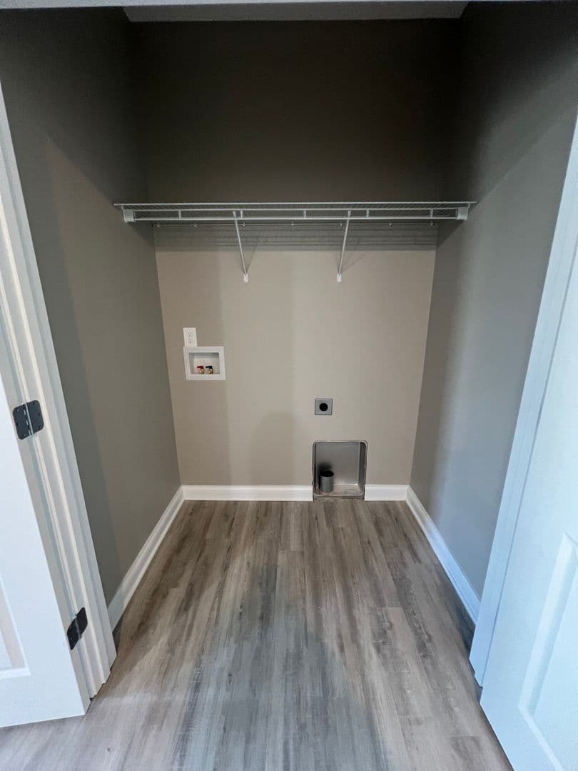 Elizabethtown Apartment: 214 Vaughn Lane