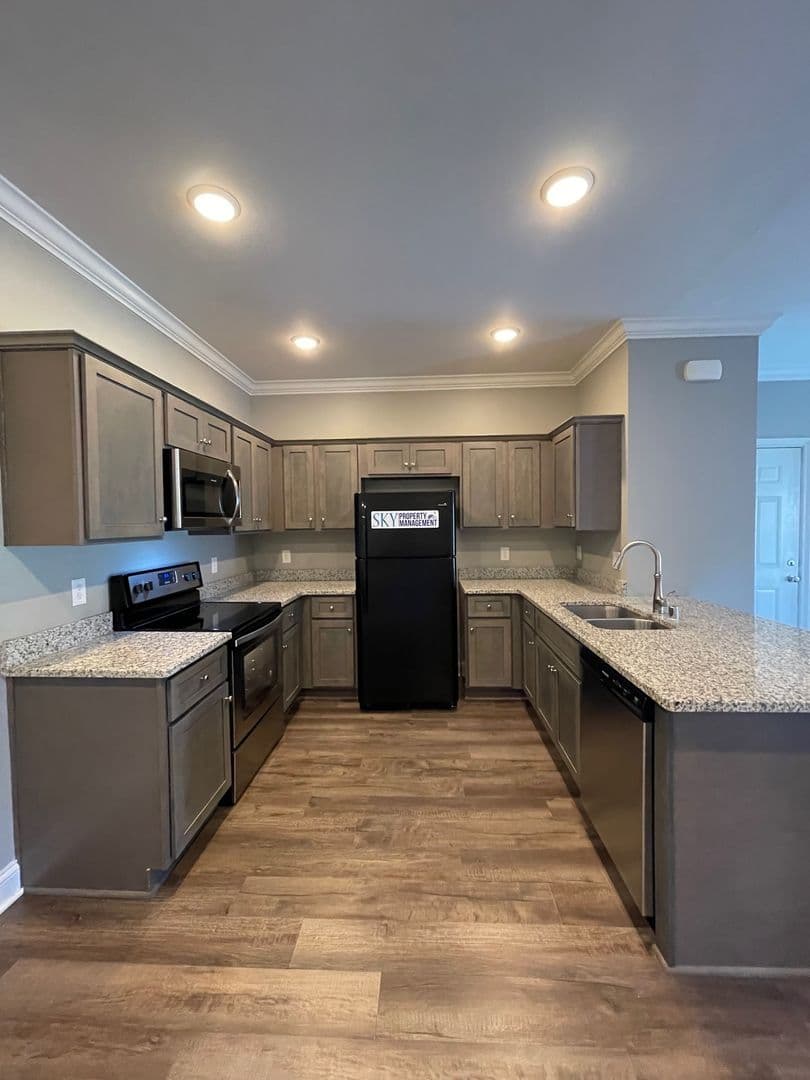 Bowling Green Apartment: 5866 Otte Court