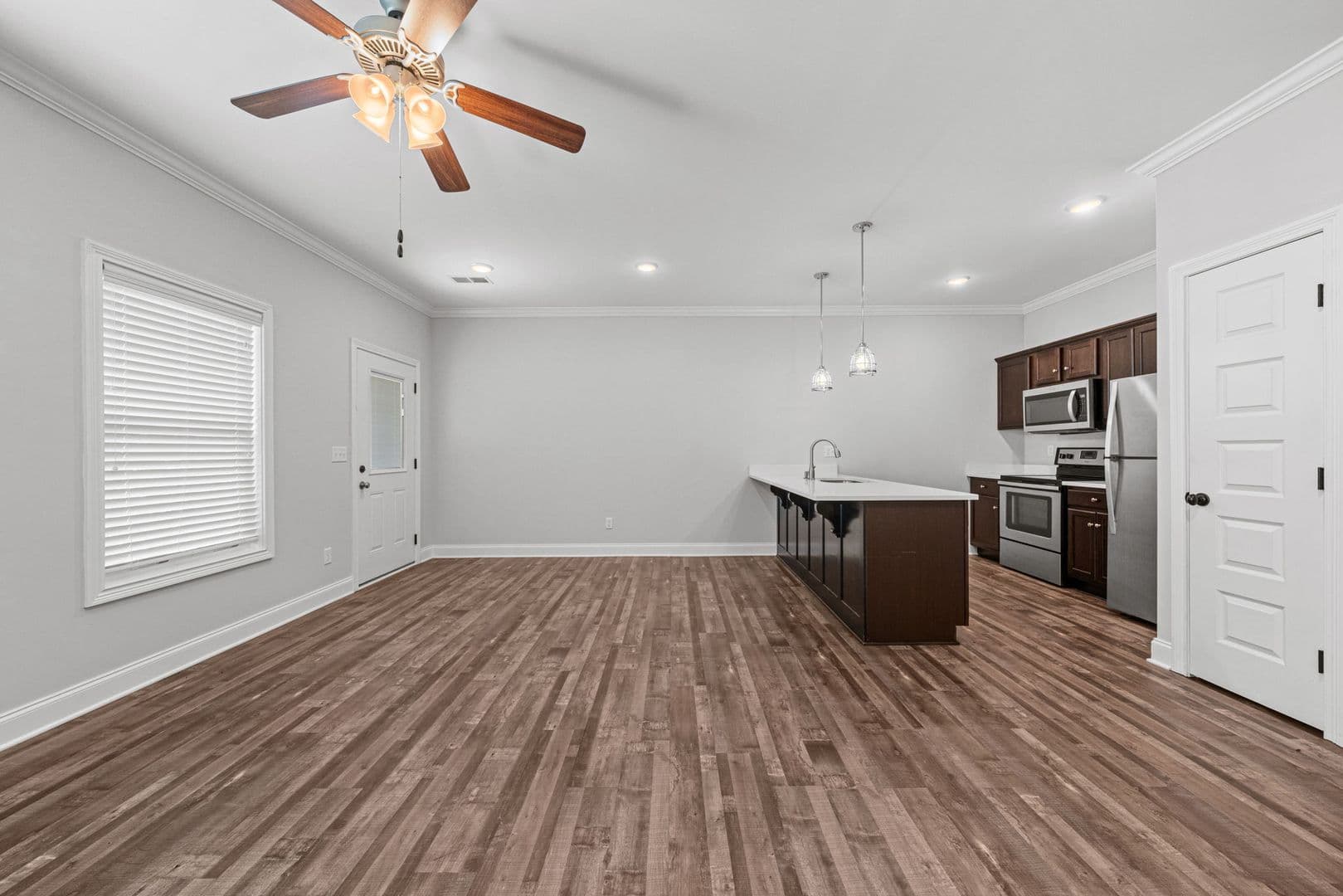 Bowling Green Apartment: 864 Fairview Avenue