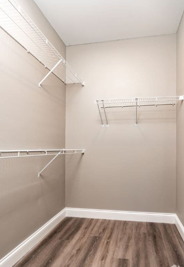 Bowling Green Apartment: 173 Traditions Boulevard