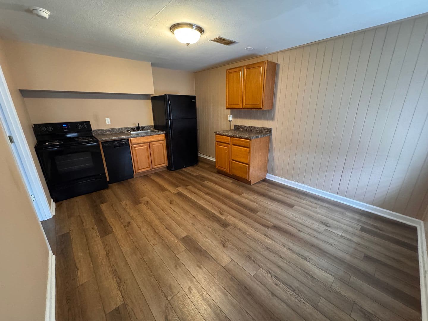 Bowling Green Apartment: 710 Cabell Drive