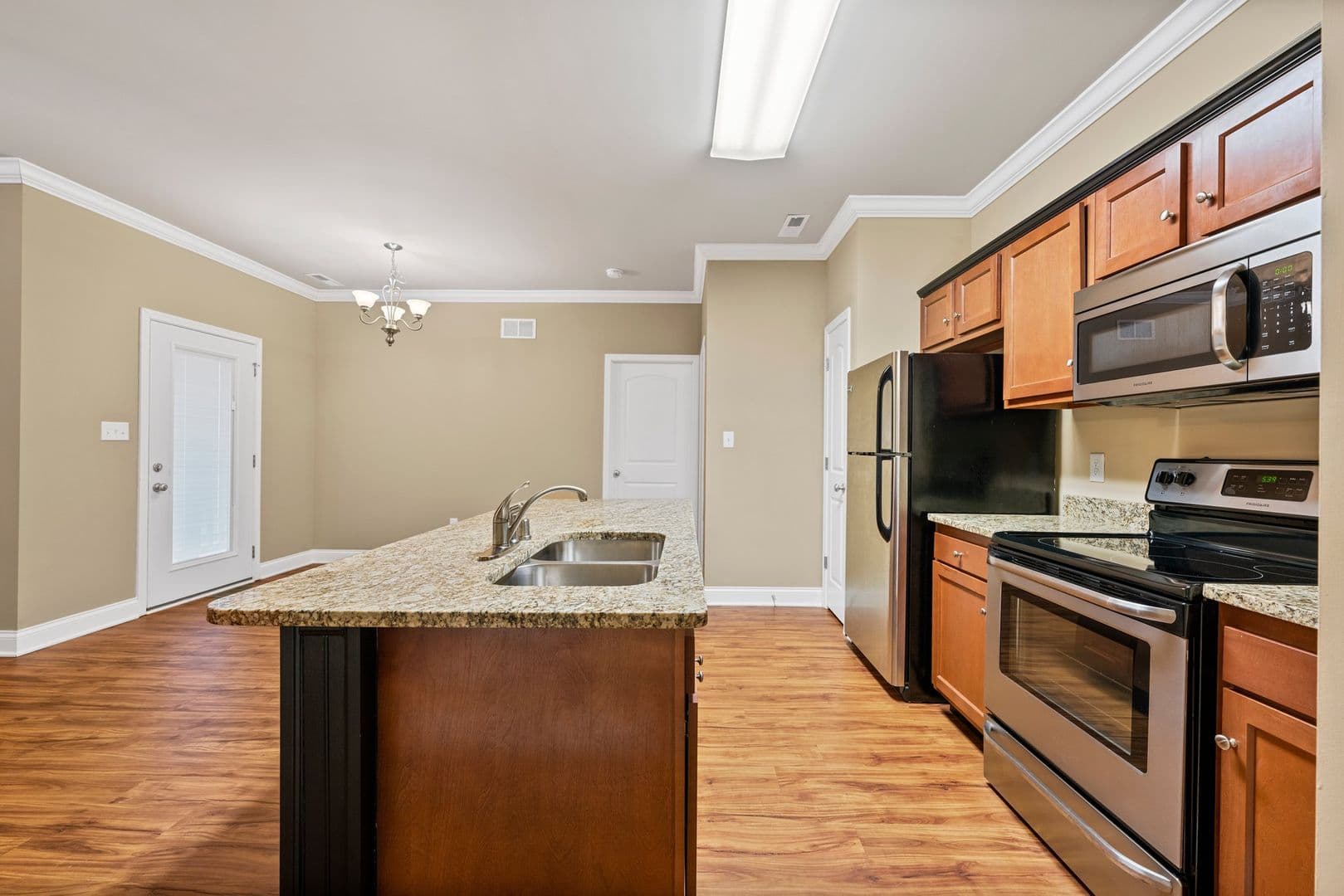 Bowling Green Apartment: 6068 Louisville Rd
