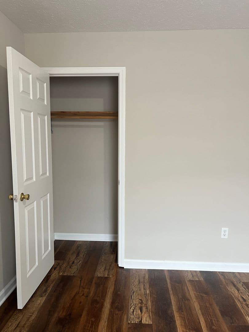 Elizabethtown Apartment: 636 Westport Road