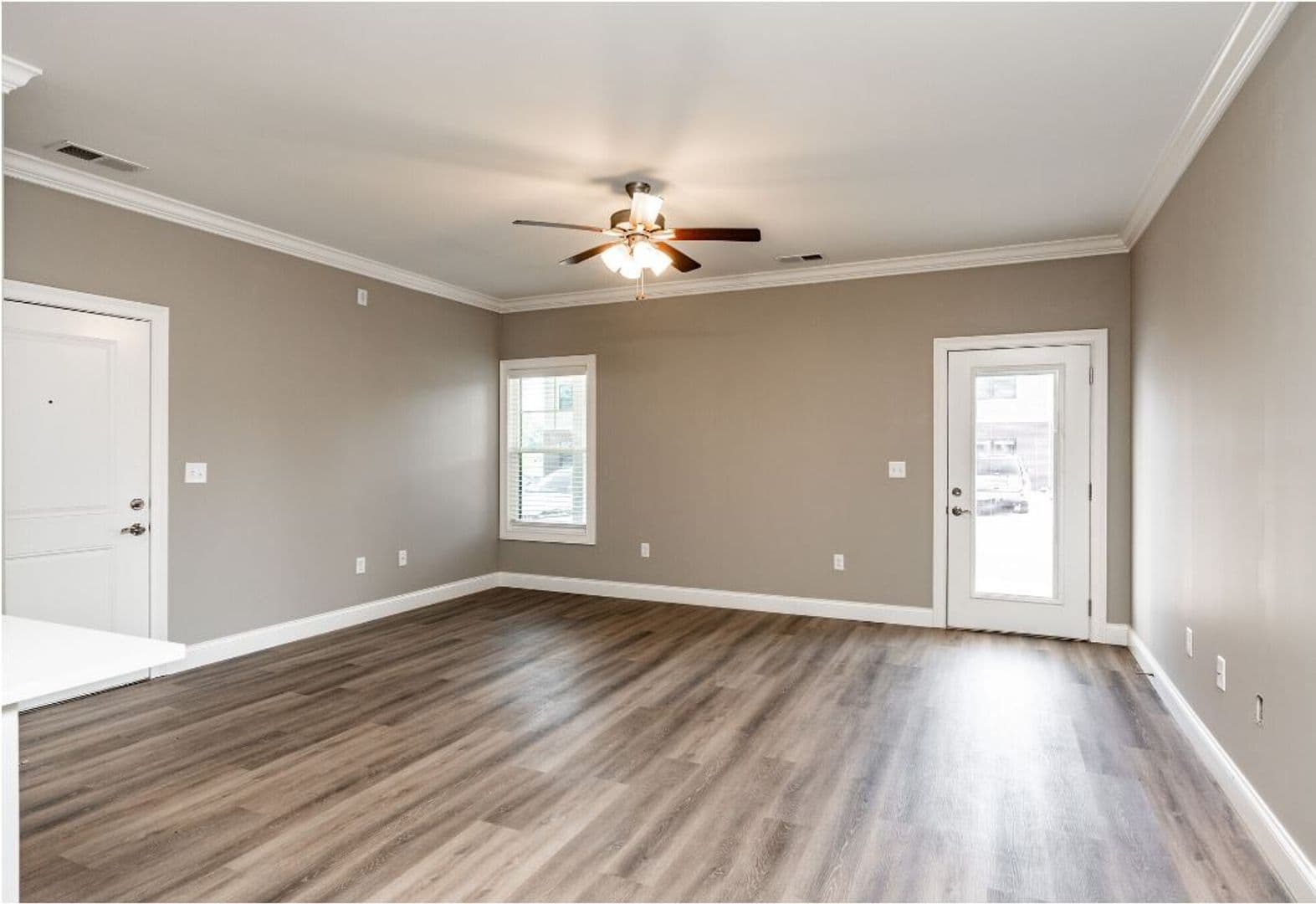Bowling Green Apartment: 173 Traditions Boulevard