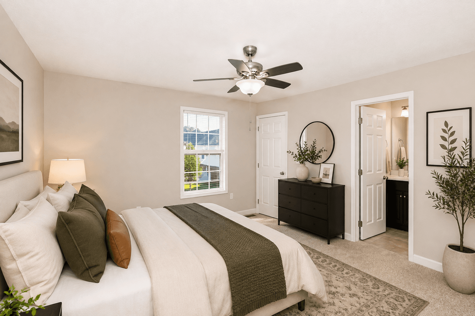 Bowling Green Apartment: 736 Village Creek Drive