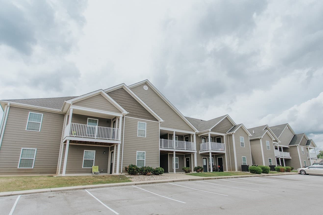 Bowling Green Apartment: 260 Walnut Creek Drive