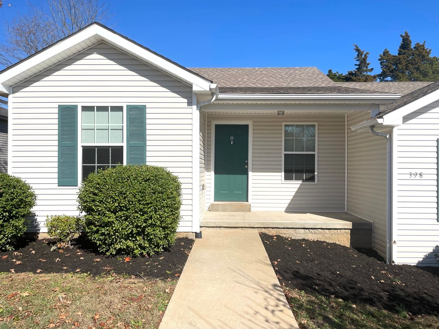 Bowling Green Apartment: 398 Lower Stone Avenue