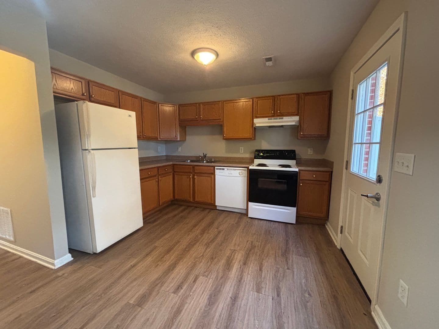 Elizabethtown Apartment: 1150, 1156, and 1164 Woodland Drive; 1204 Denada Lane