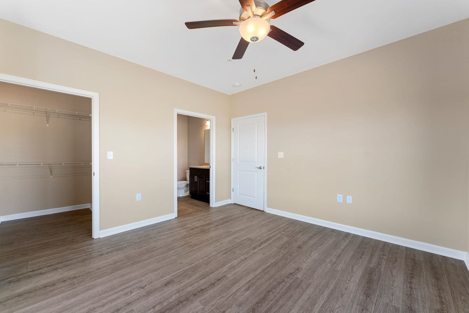 Portland Apartment: 1077 Gateview Drive