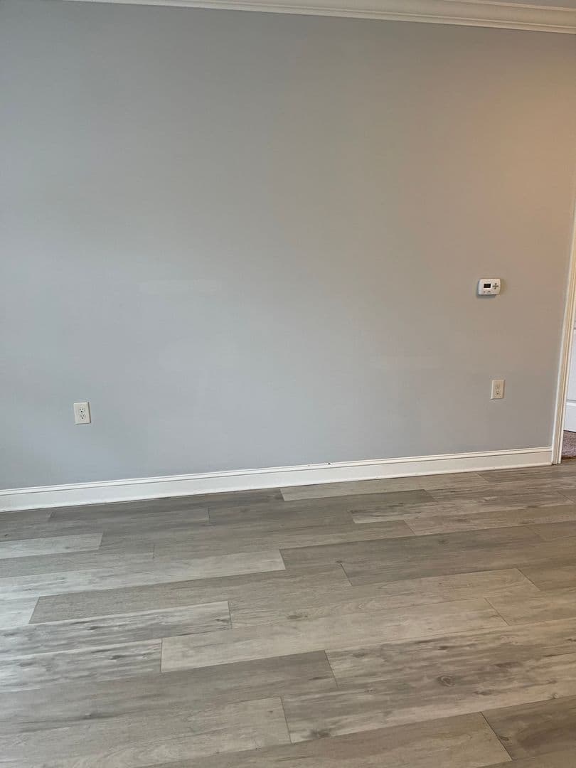 Bowling Green Apartment: 249 Greenwood Lane