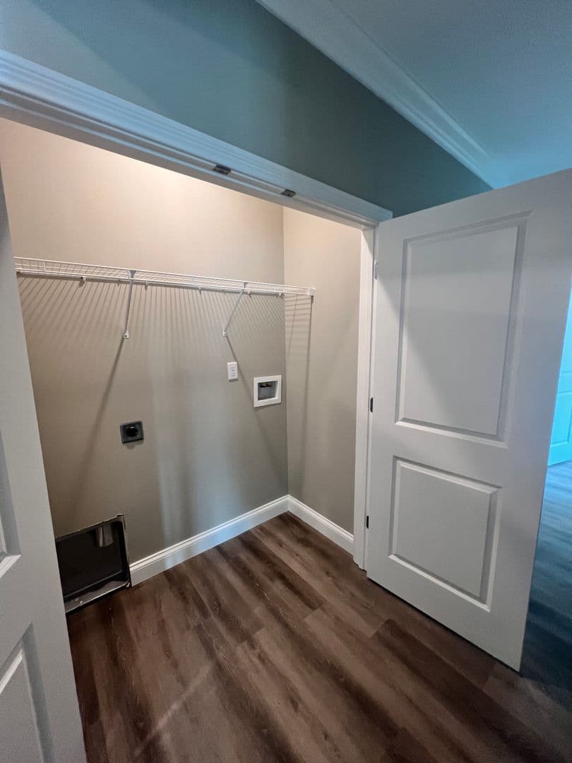Bowling Green Apartment: 171 Hunt Village Lane