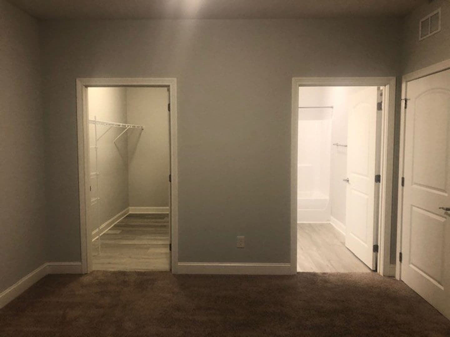 Bowling Green Apartment: 249 Greenwood Lane