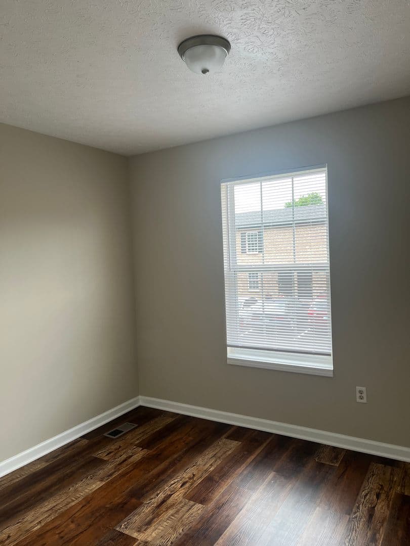 Elizabethtown Apartment: 636 Westport Road