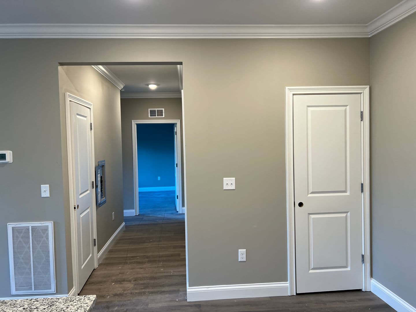 Bowling Green Apartment: 171 Hunt Village Lane