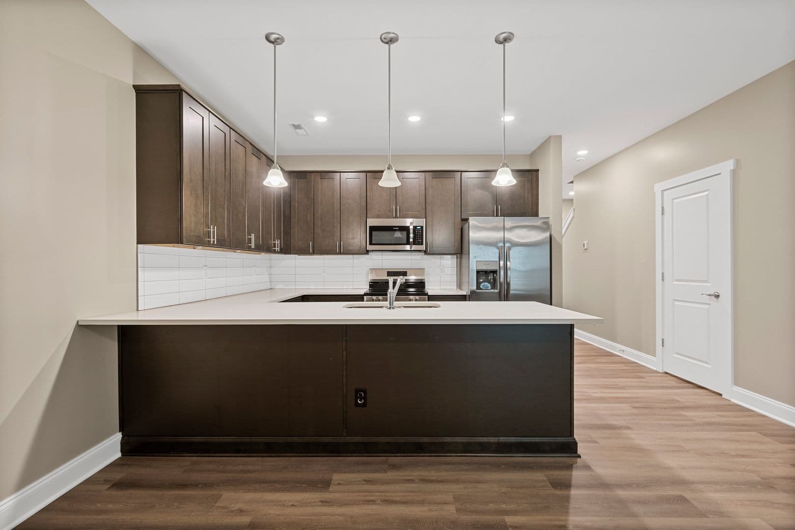 Bowling Green Apartment: 945 Riverbend Street