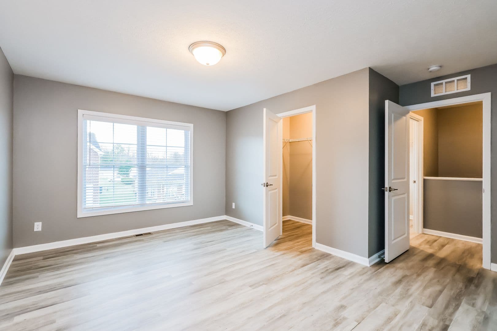 Elizabethtown Apartment: Keeneland Drive
