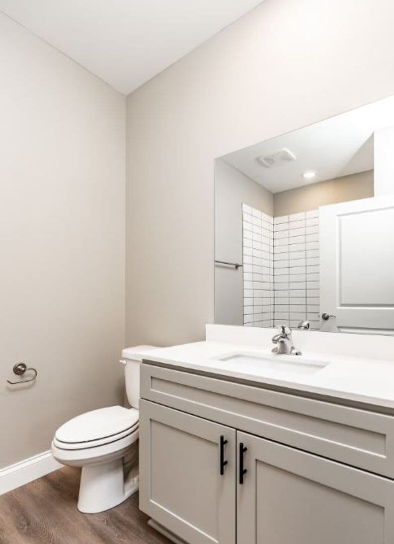 Bowling Green Apartment: 173 Traditions Boulevard