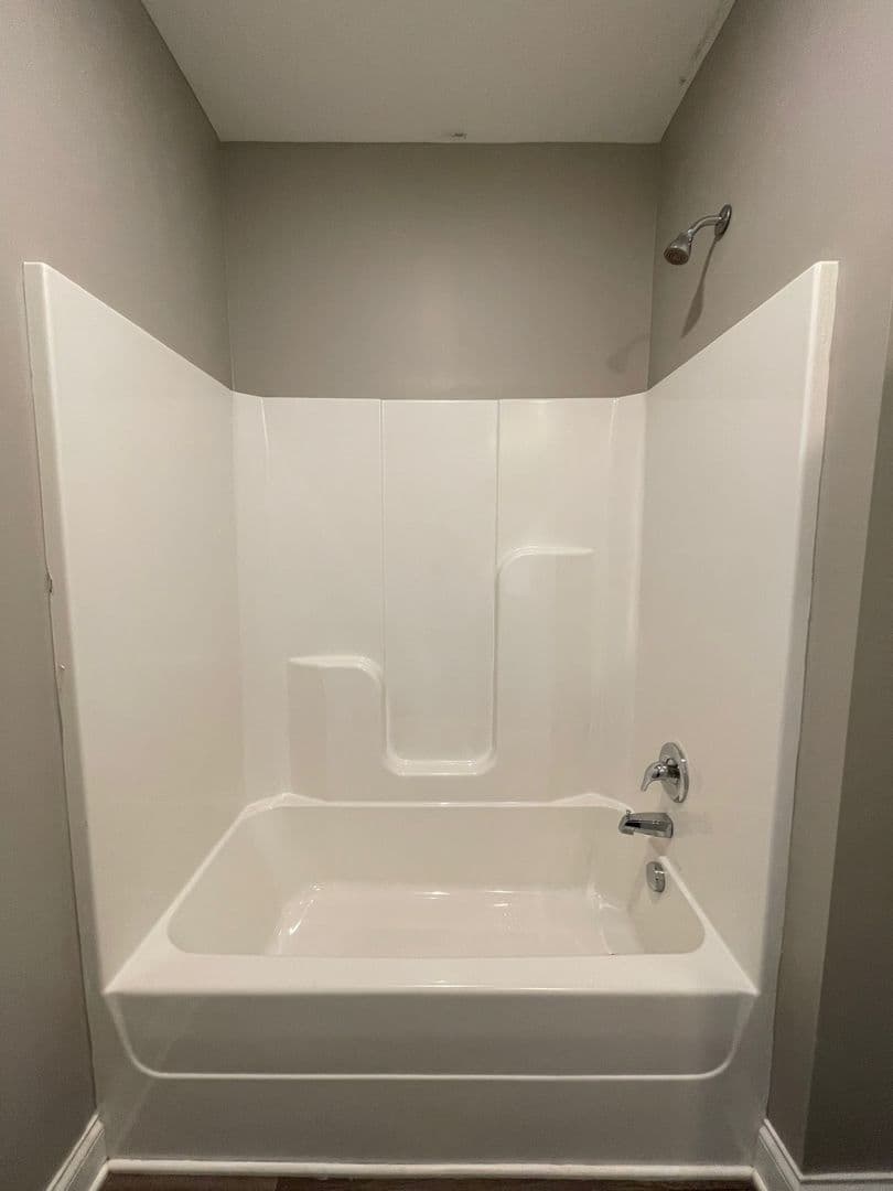 Bowling Green Apartment: 5895 Otte Court