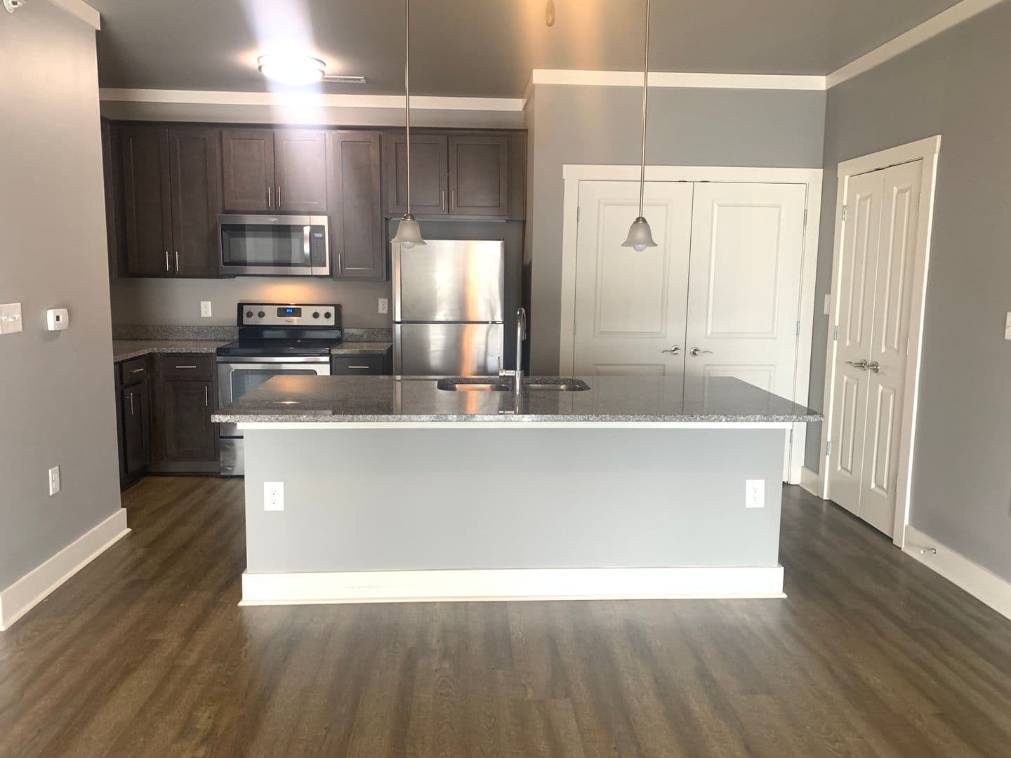 White House Apartment: 2940 US-31W