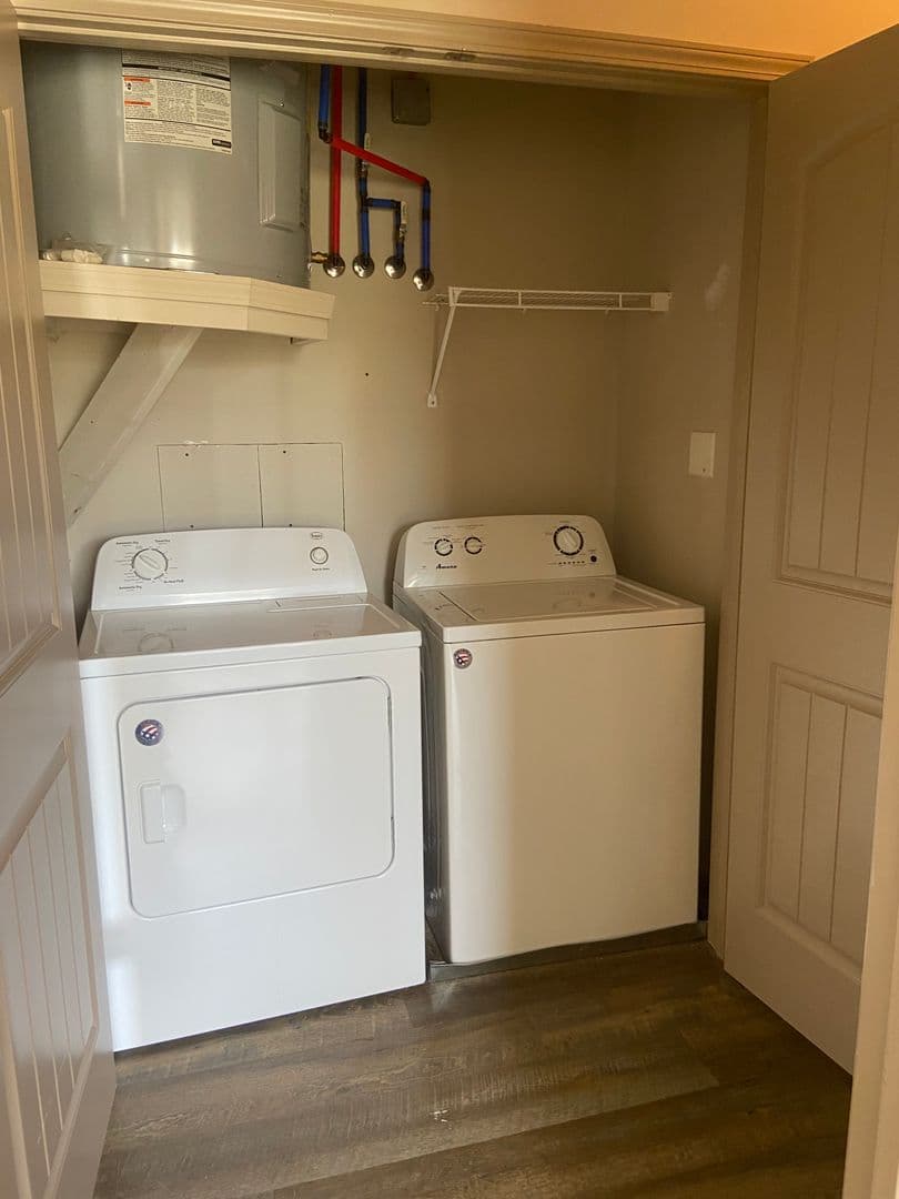 Bowling Green Apartment: 1607 & 1720 US 31W Bypass