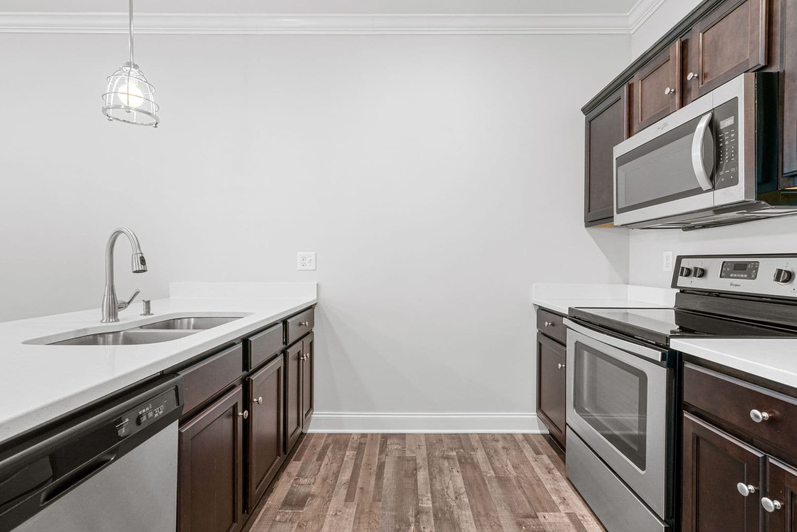 Bowling Green Apartment: 864 Fairview Avenue