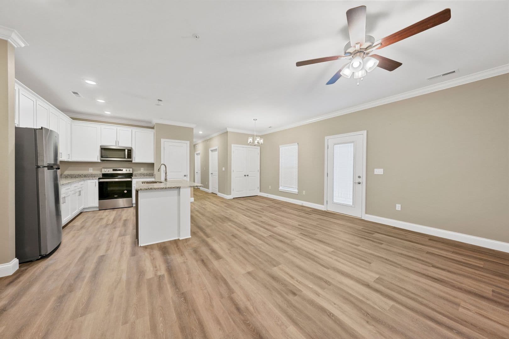 Bowling Green Apartment: 179 Walnut Creek Drive