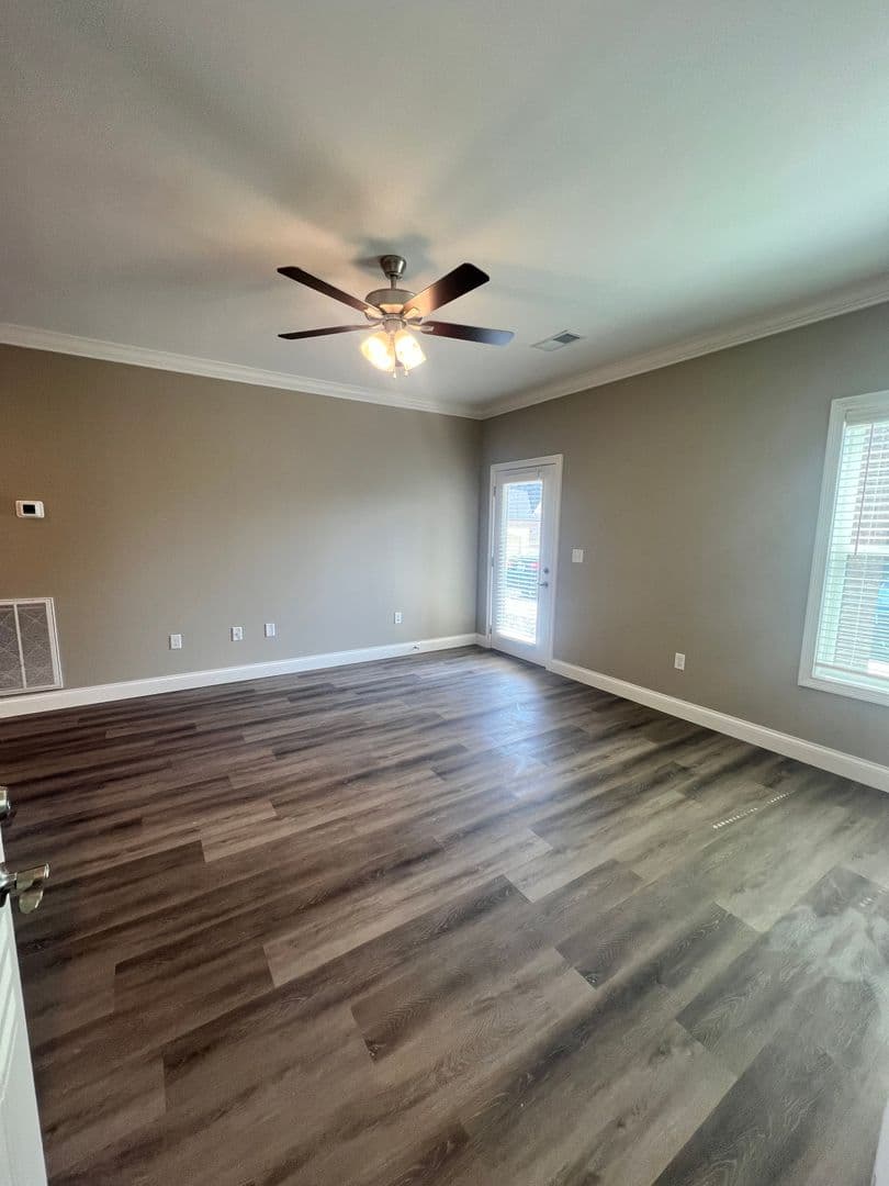 Bowling Green Apartment: 171 Hunt Village Lane