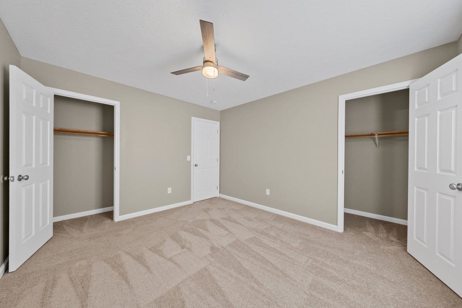 Elizabethtown Apartment: 636 Westport Road