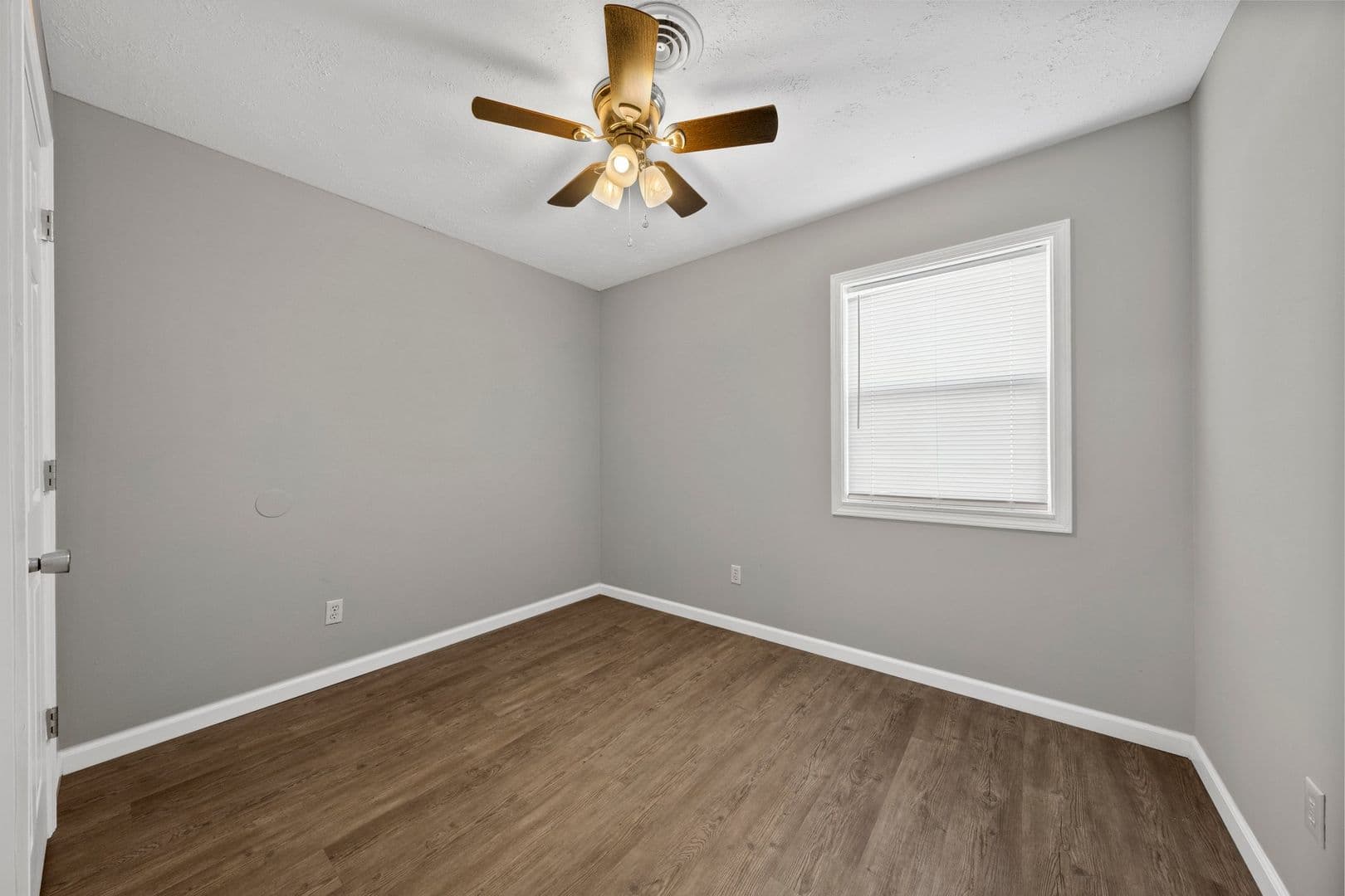 Owensboro Apartment: 630 Chuck Gray Ct