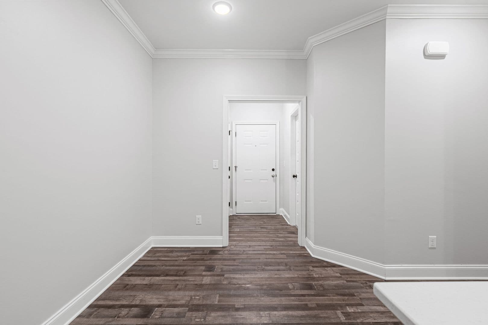 Bowling Green Apartment: 864 Fairview Avenue