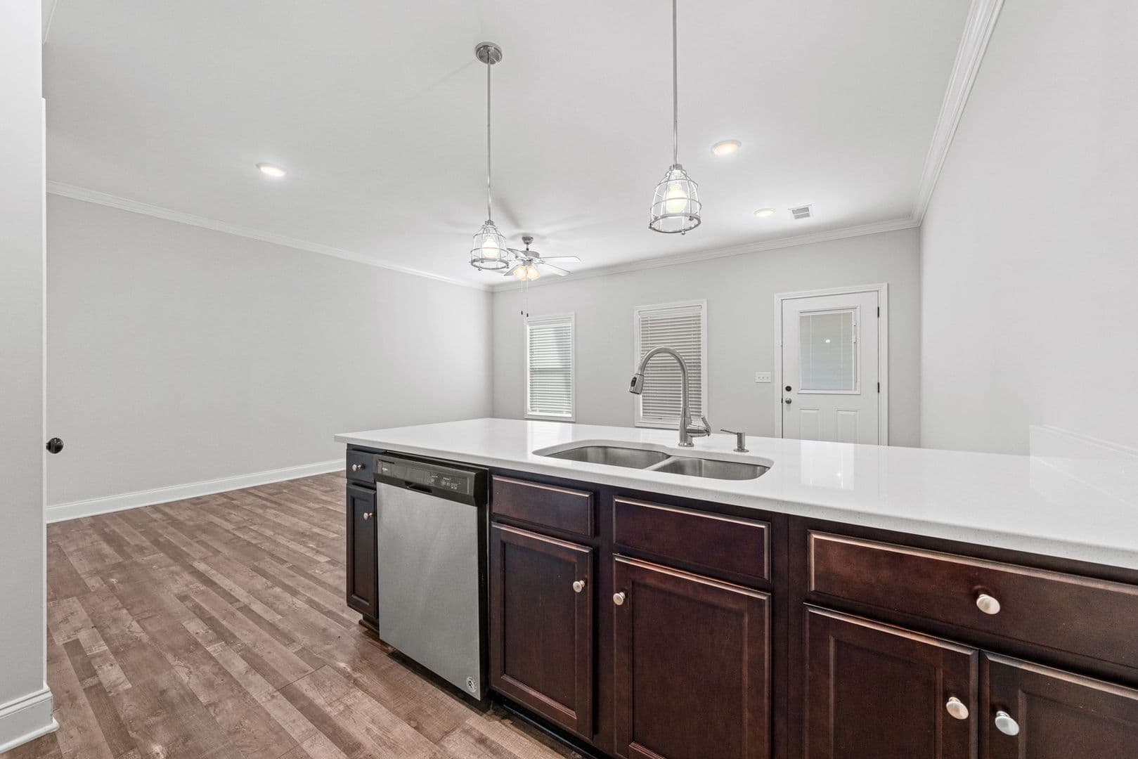Bowling Green Apartment: 864 Fairview Avenue