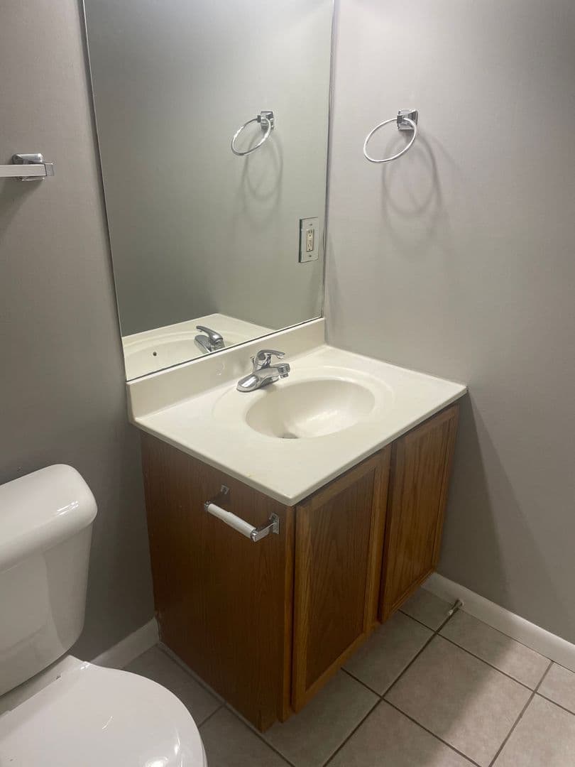 Bowling Green Apartment: 128 River Tanmer Way