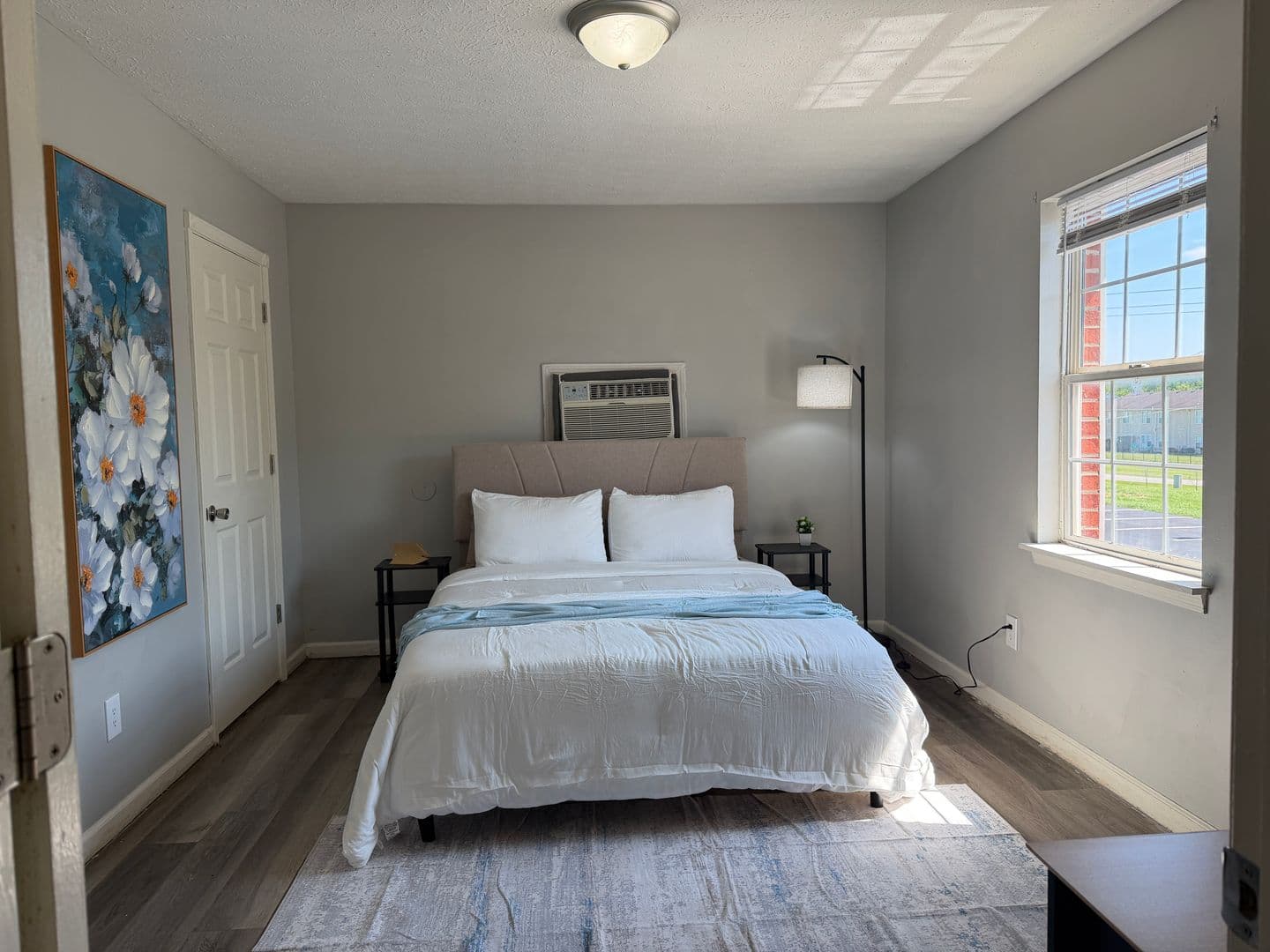Bowling Green Apartment: 6550 Louisville Rd